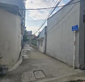 BÁN ĐẤT TẶNG NHÀ 1,5 TẦNG TẠI ĐƯỜNG LIÊN MẠC – NGÕ RỘNG, THÔNG